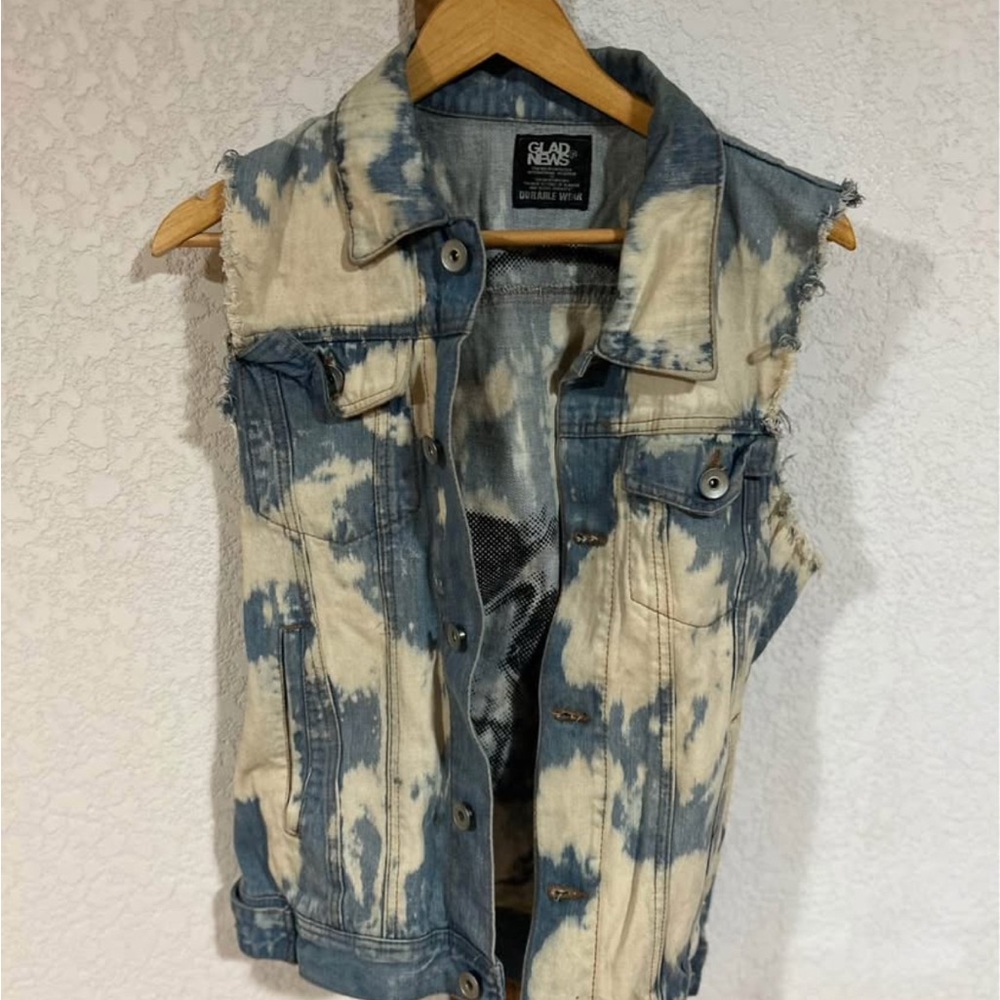 GLAD NEWS Blue and Cream Denim Vest